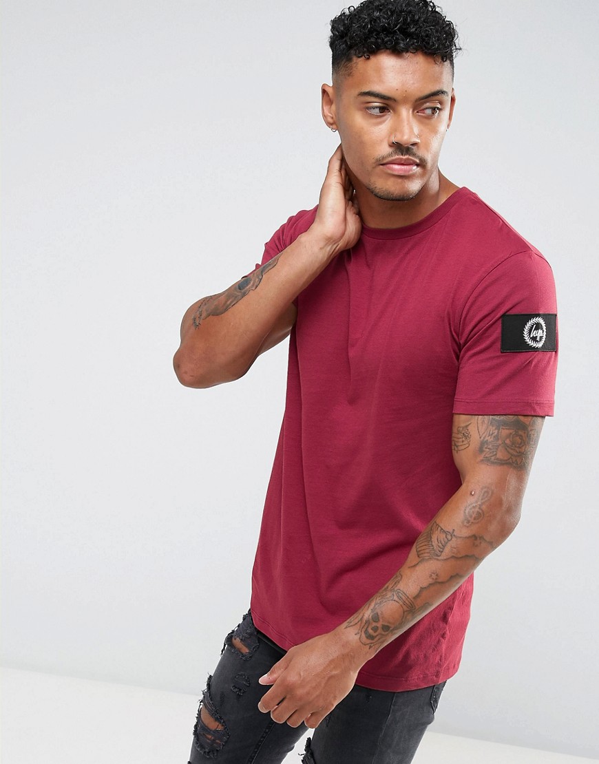 Hype T-Shirt In Burgundy With Sleeve Patch - Burgundy