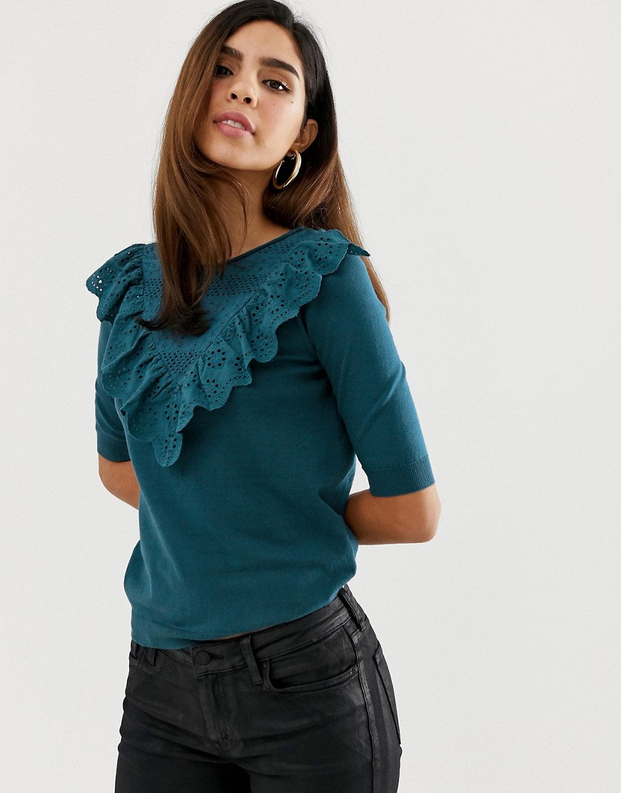 Naf Naf knitted short sleeve top with volants in the fornt