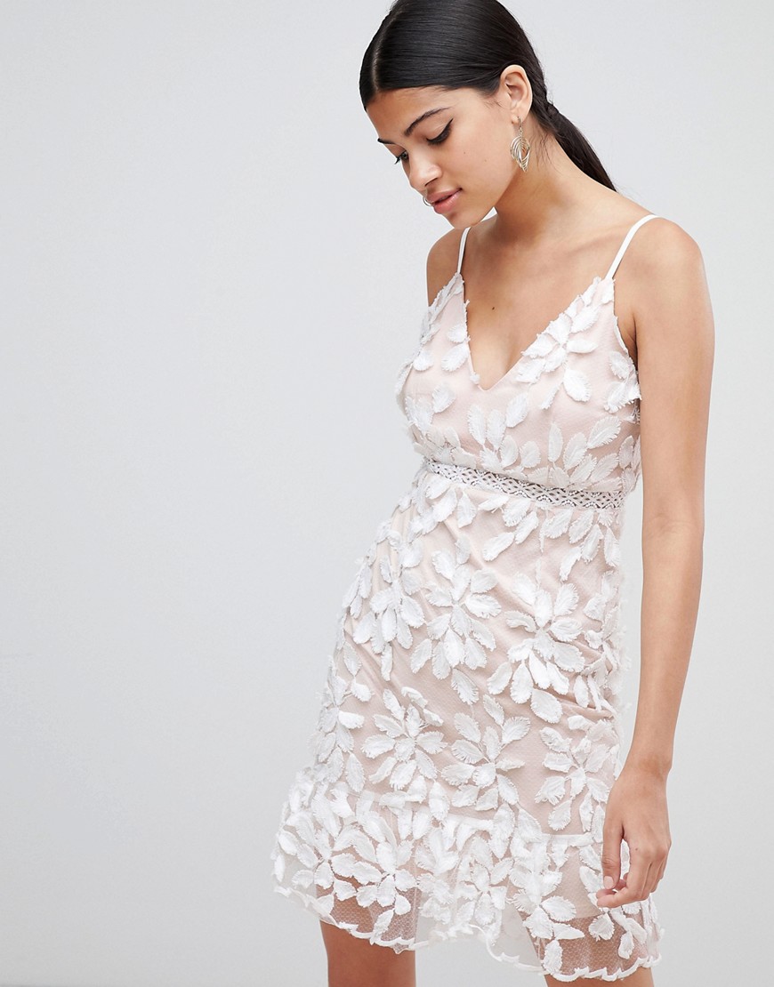 Love Triangle 3D applique dress with peplum hem - White/nude