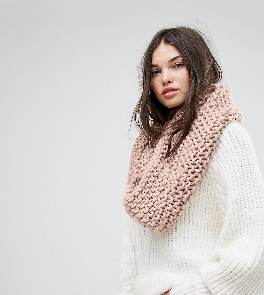 Willow and Paige Chunky Knit Snood - Pink