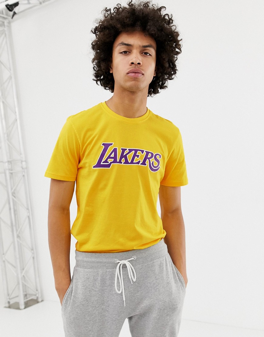 New Era NBA L.A Lakers With Chest Logo In Yellow