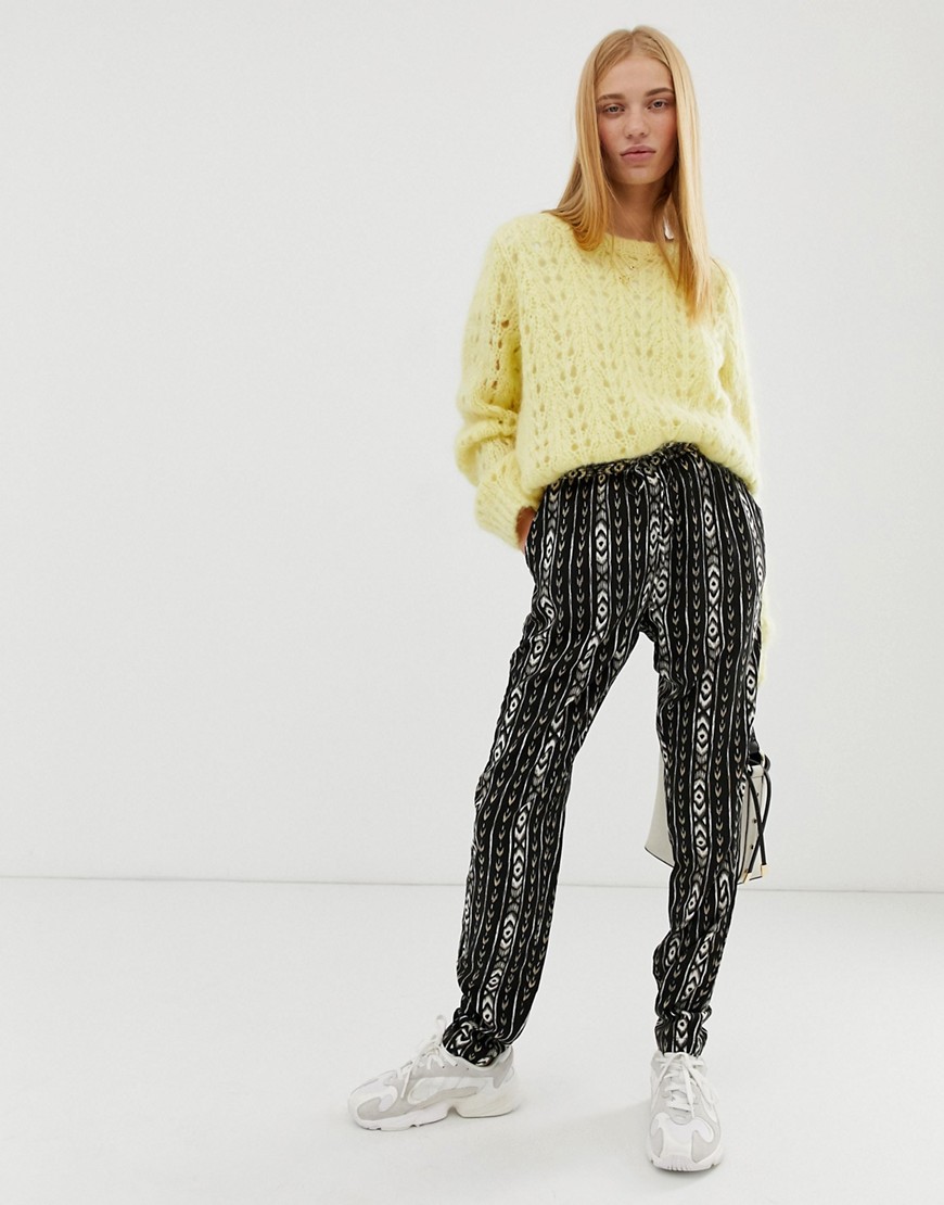 b.Young ikat printed trousers