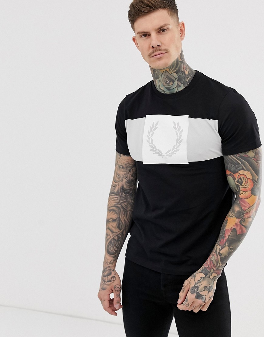 Fred Perry printed laurel wreath t-shirt in black