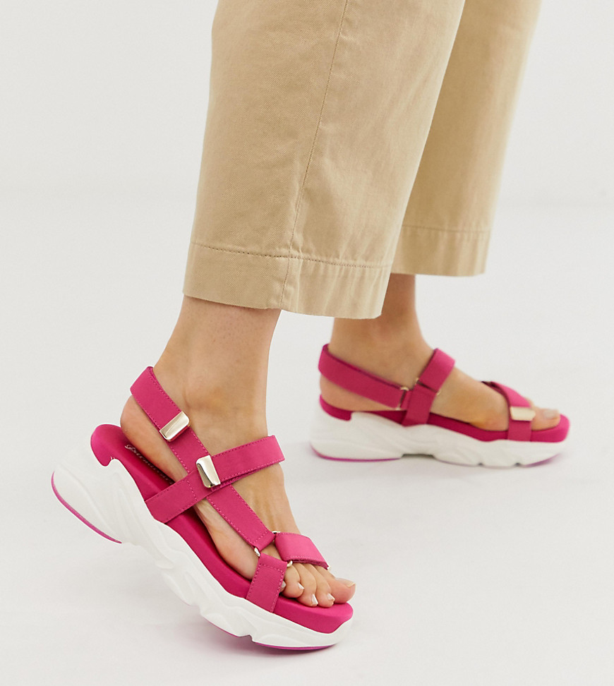 Stradivarius chunky strappy sandals in pink