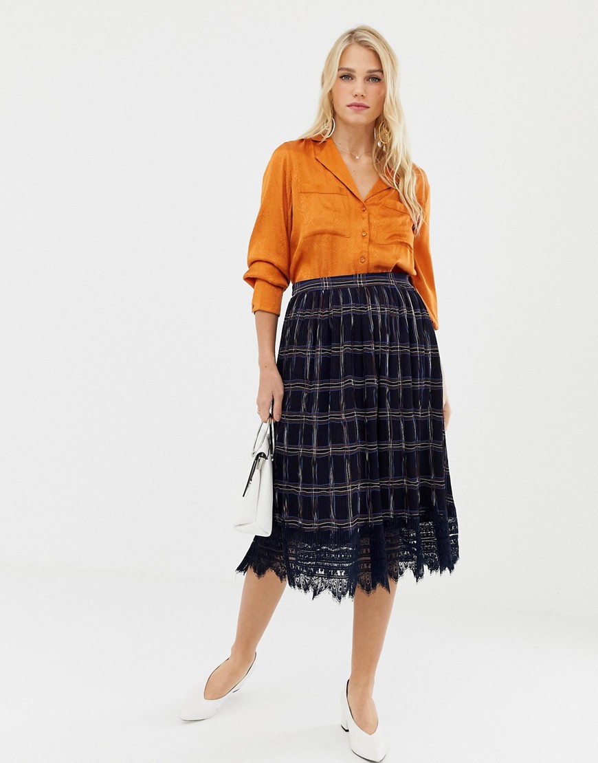 Liquorish pleated mid skirt in check print with lace trim