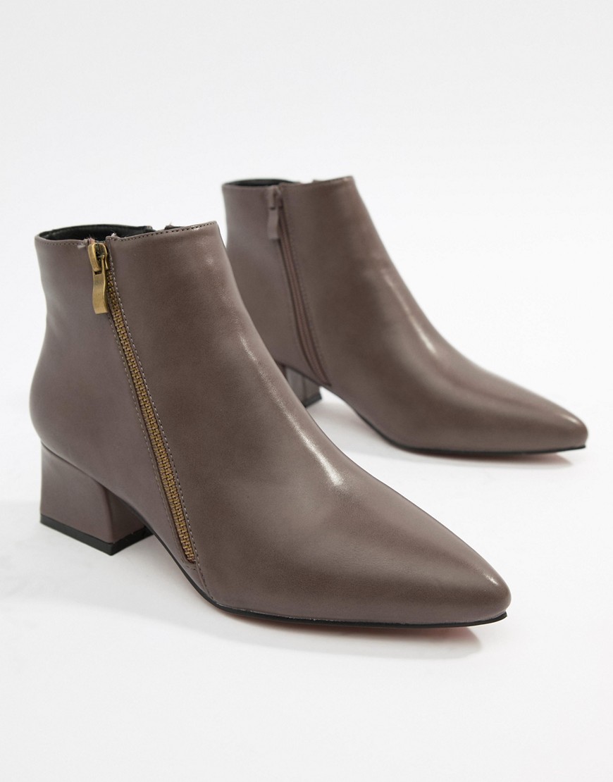 Park Lane Pointed Side Zip Boots