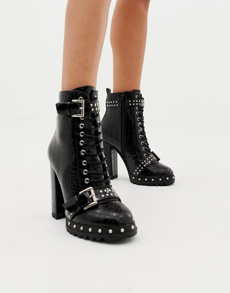 PrettyLittleThing lace up heeled croc boots in black - Snake print