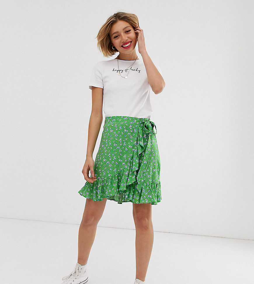 New Look Petite ruffle mini skirt in green ditsy floral print