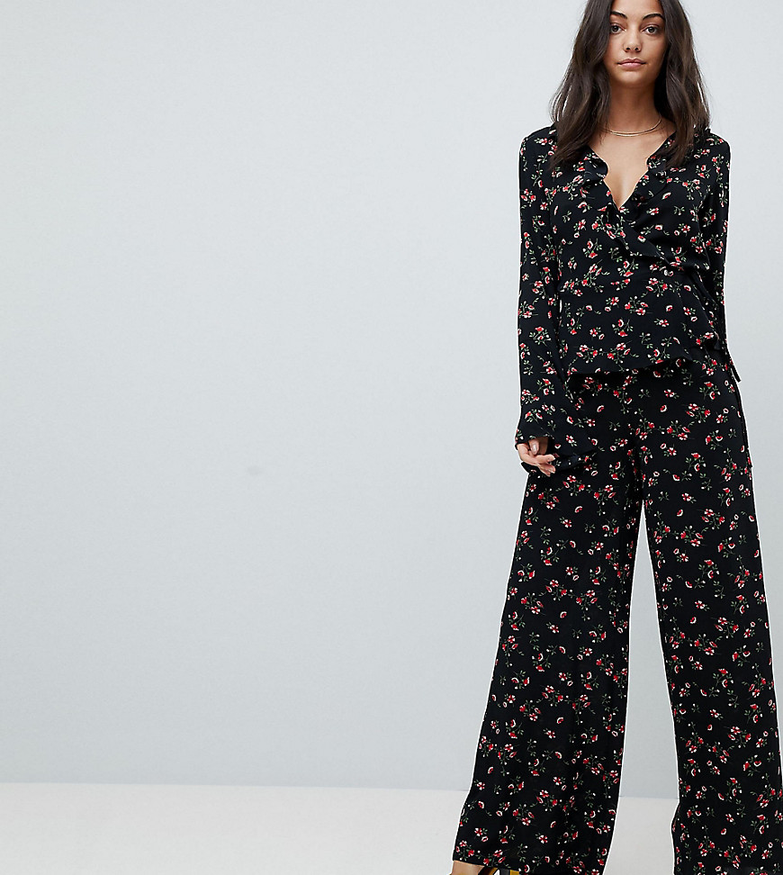 Glamorous Tall Wide Leg Trousers In Floral Print
