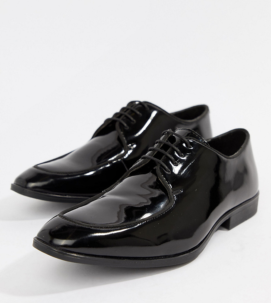 ASOS DESIGN Wide Fit lace up shoes in black patent faux leather