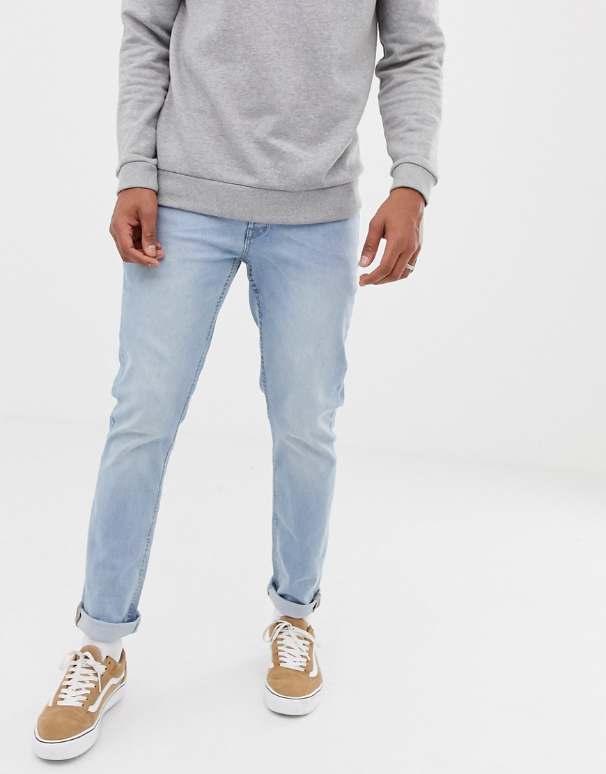 Solid skinny fit jean in light blue wash
