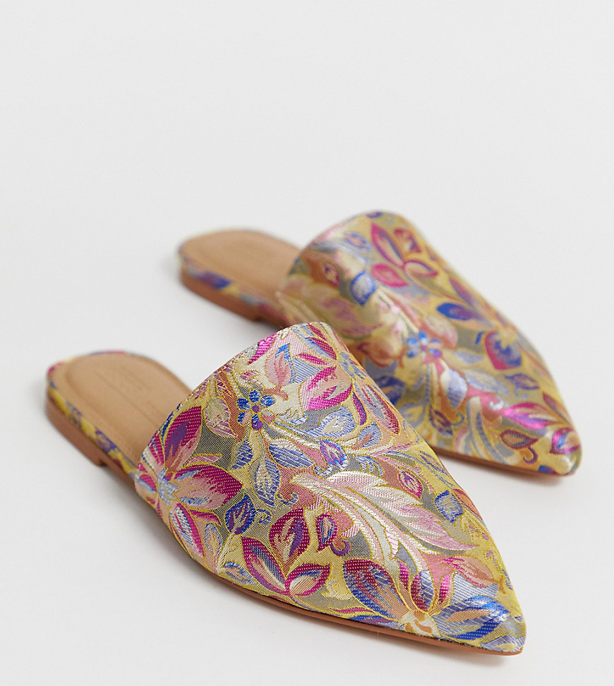 ASOS DESIGN Wide Fit Lorne pointed mules in floral print