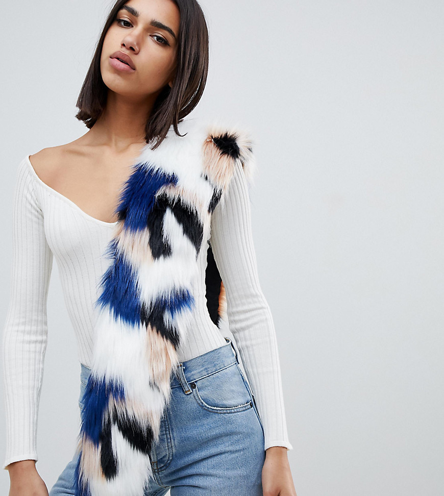 PrettyLittleThing faux fur scarf in patch print