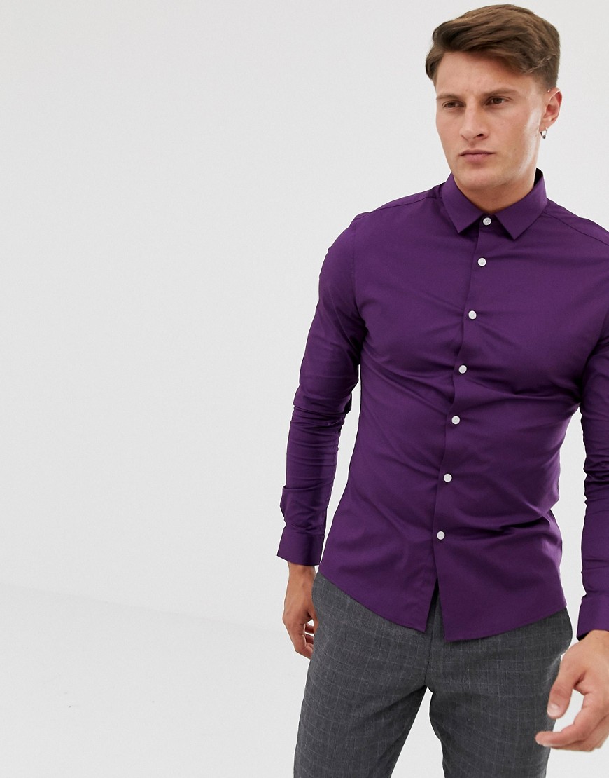 Рубашка стрейч. Фиолетовая мужская рубашка. Фиолетовая приталенная рубашка. Рубашка стрейч мужская. Рубашка в обтяг мужская.