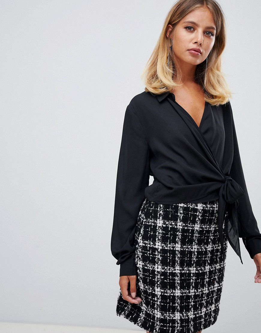 Missguided tie side blouse in black