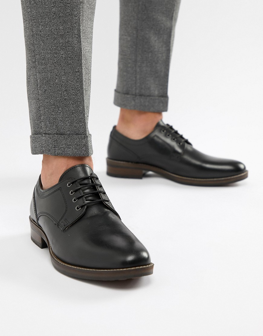 Red Tape Elcot Lace Up Brogue Shoes In Black