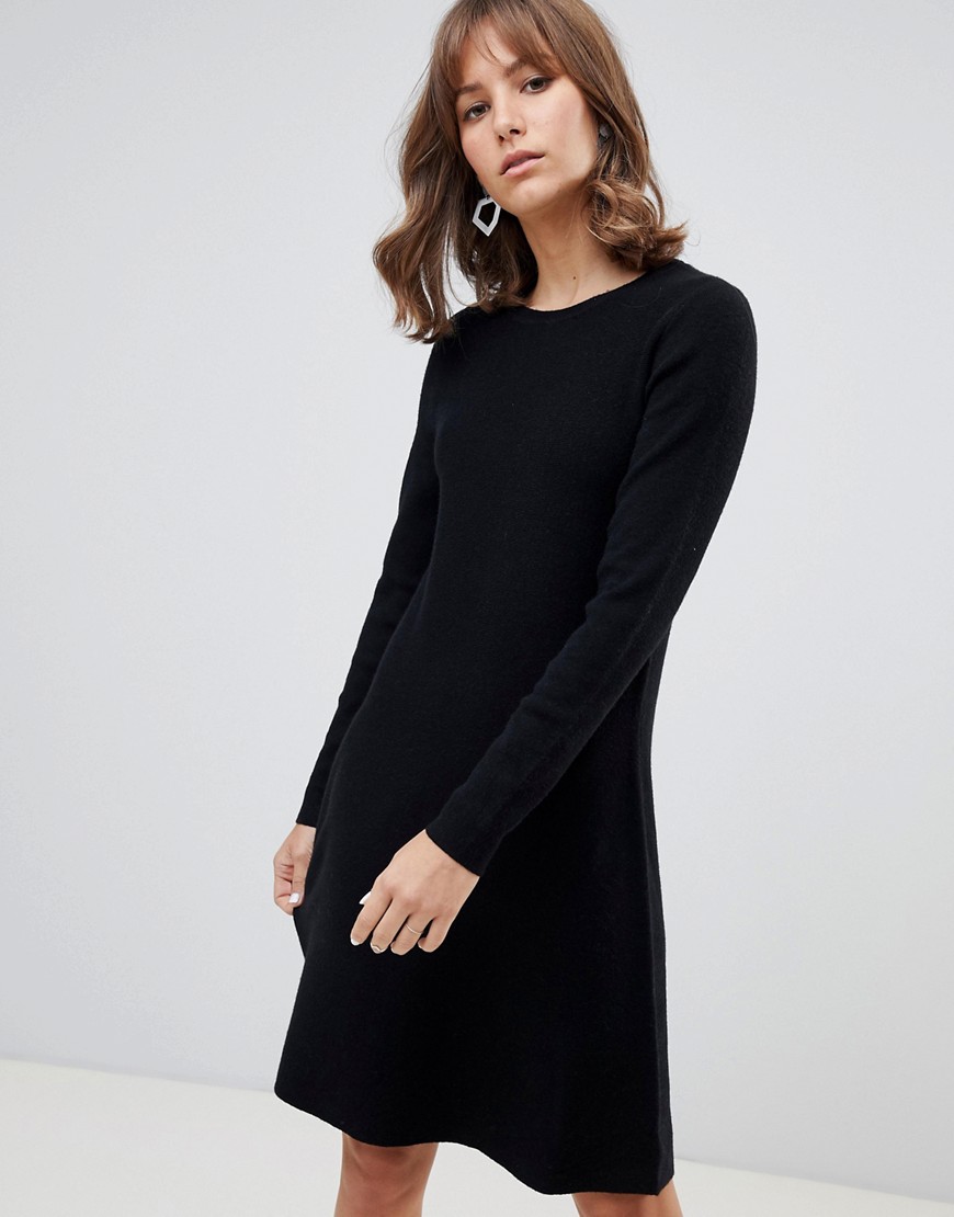 Vero Moda knitted swing midi jumper dress in black