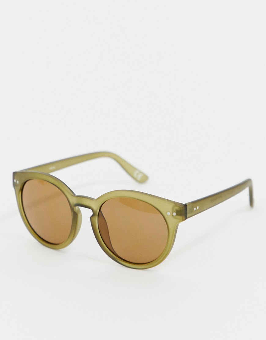 Reclaimed Vintage Inspire round sunglasses in green exclusive to ASOS