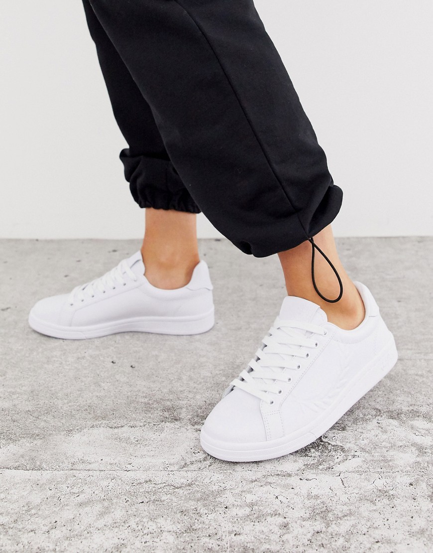 Fred Perry B721 Embossed Laurel Wreath Logo Leather Sneakers-white