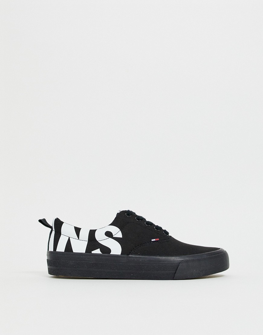 Tommy Jeans trainer with contrast heel branding in black