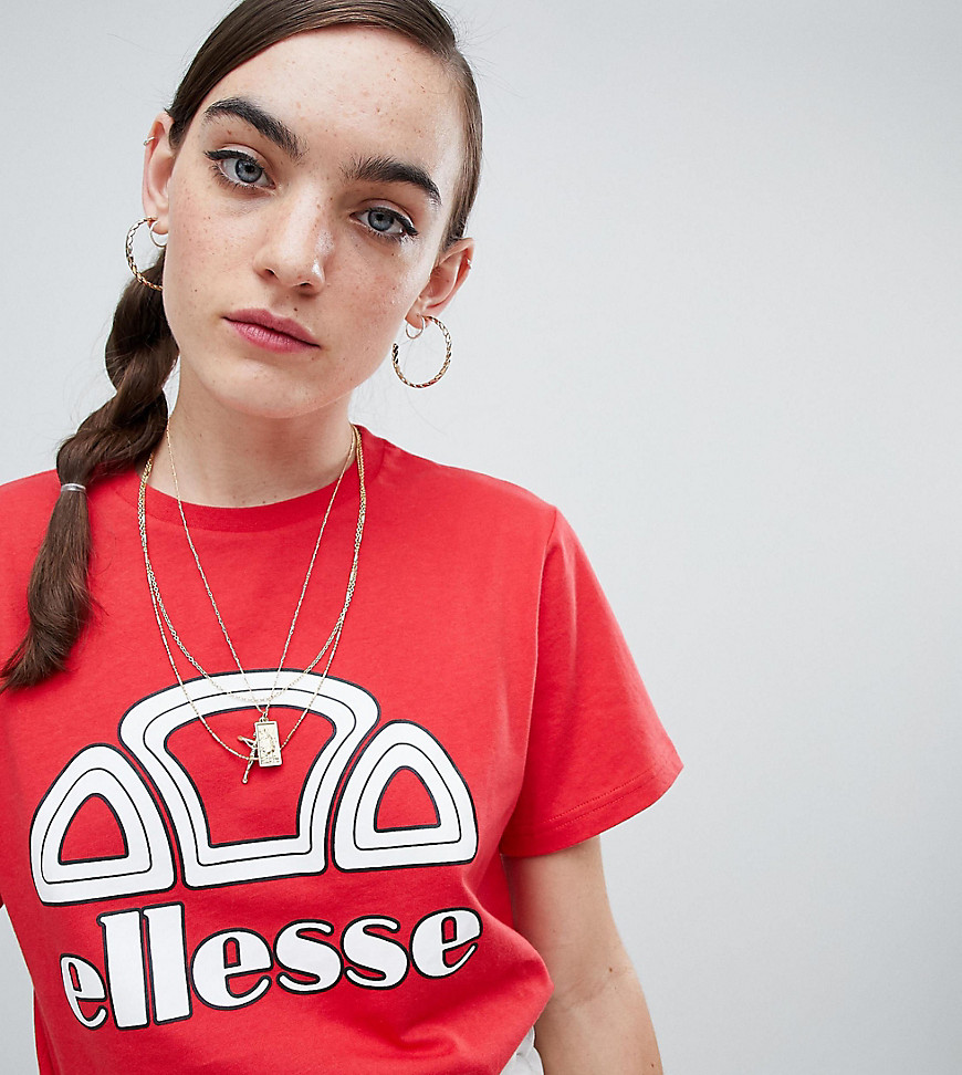 Ellesse Boyfriend T-Shirt With Chest Logo - Red