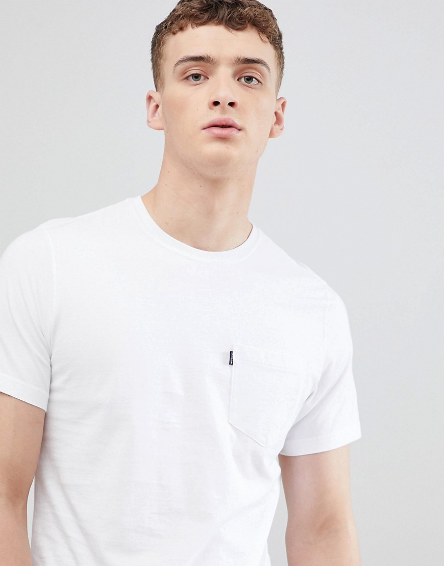 Barbour Essential Pocket T-shirt in White - White