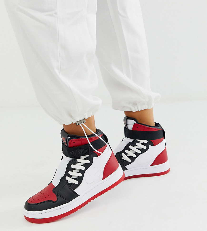 Nike Jordan 1 Nova high red trainers