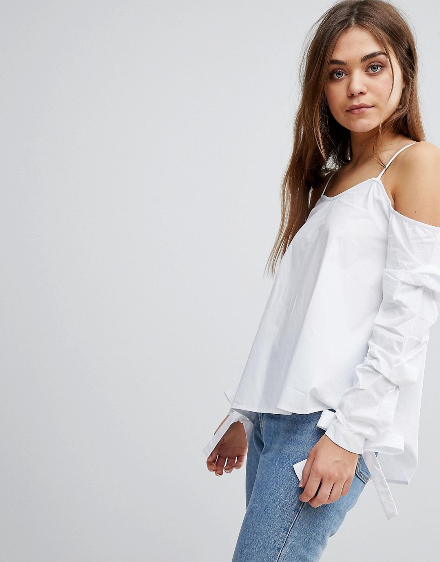 AFTER MARKET AFTER MARKET COLD SHOULDER TOP WITH BOW CUFF DETAILS-WHITE,A3180T7S