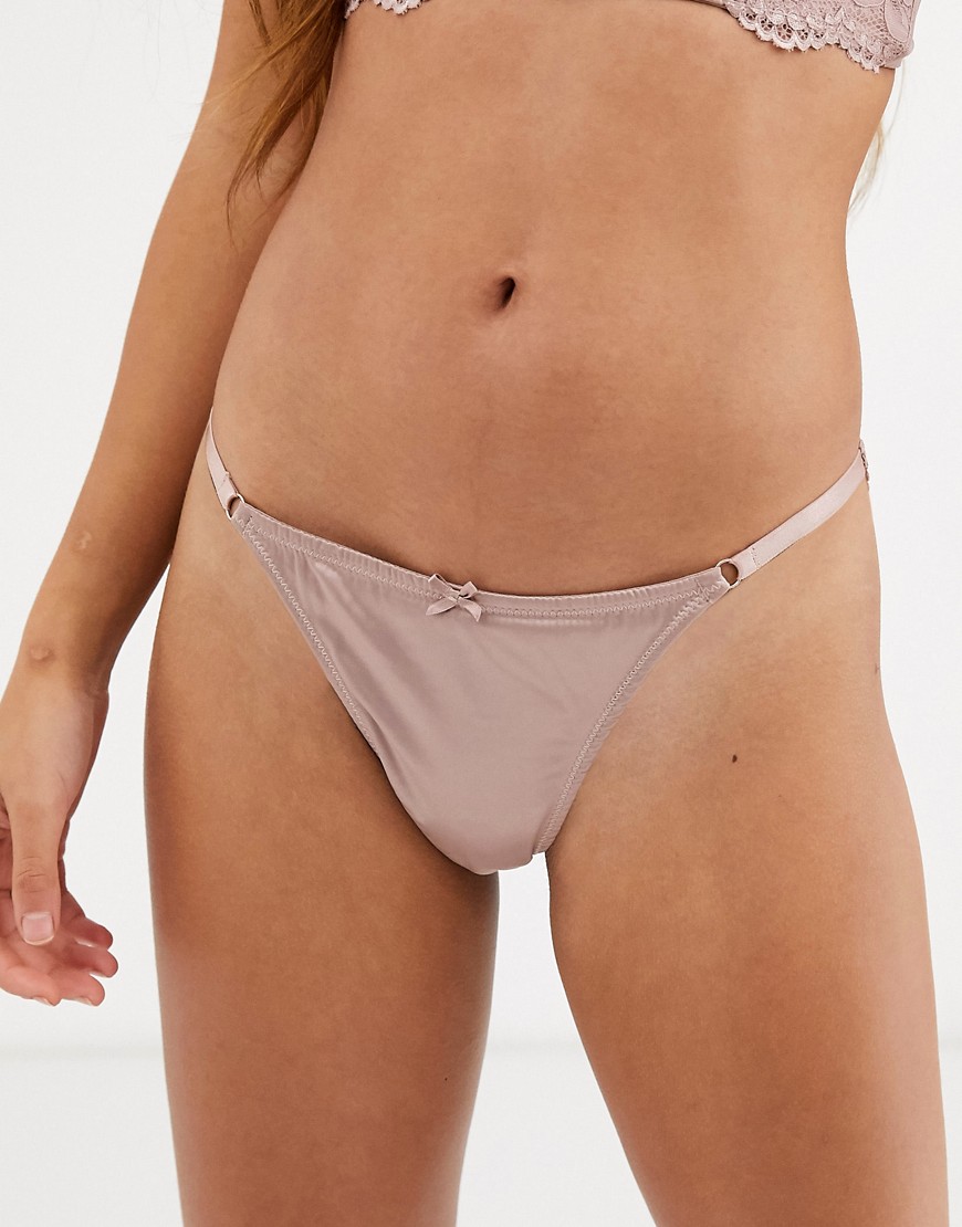 New Look satin scallop brazilian brief in soft pink