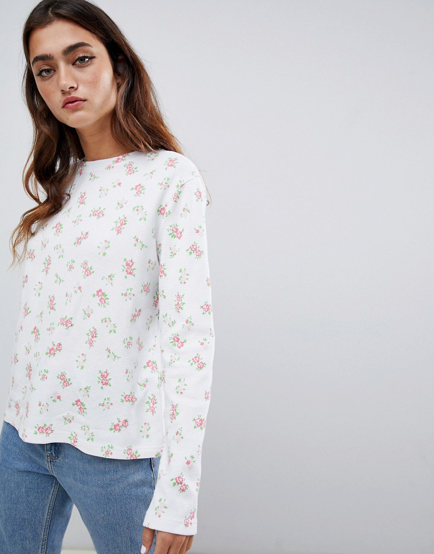 Daisy Street long sleeve t-shirt in all over ditsy floral