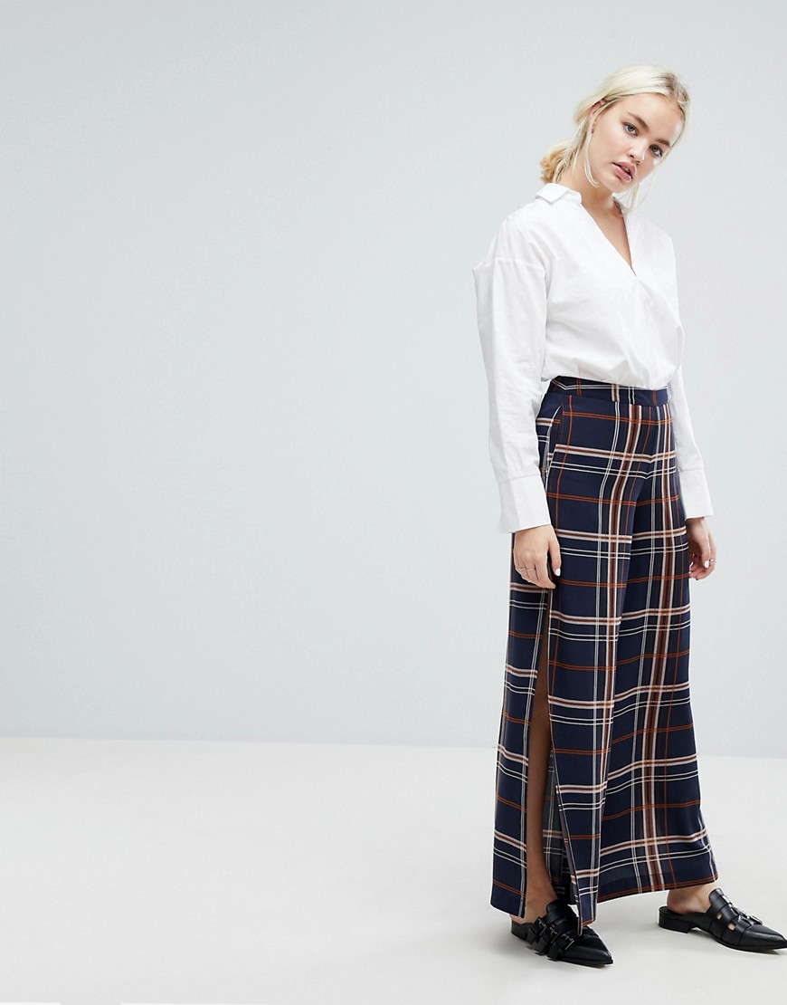 J.O.A Wide Leg Trousers With Side Split In Large Check - Navy