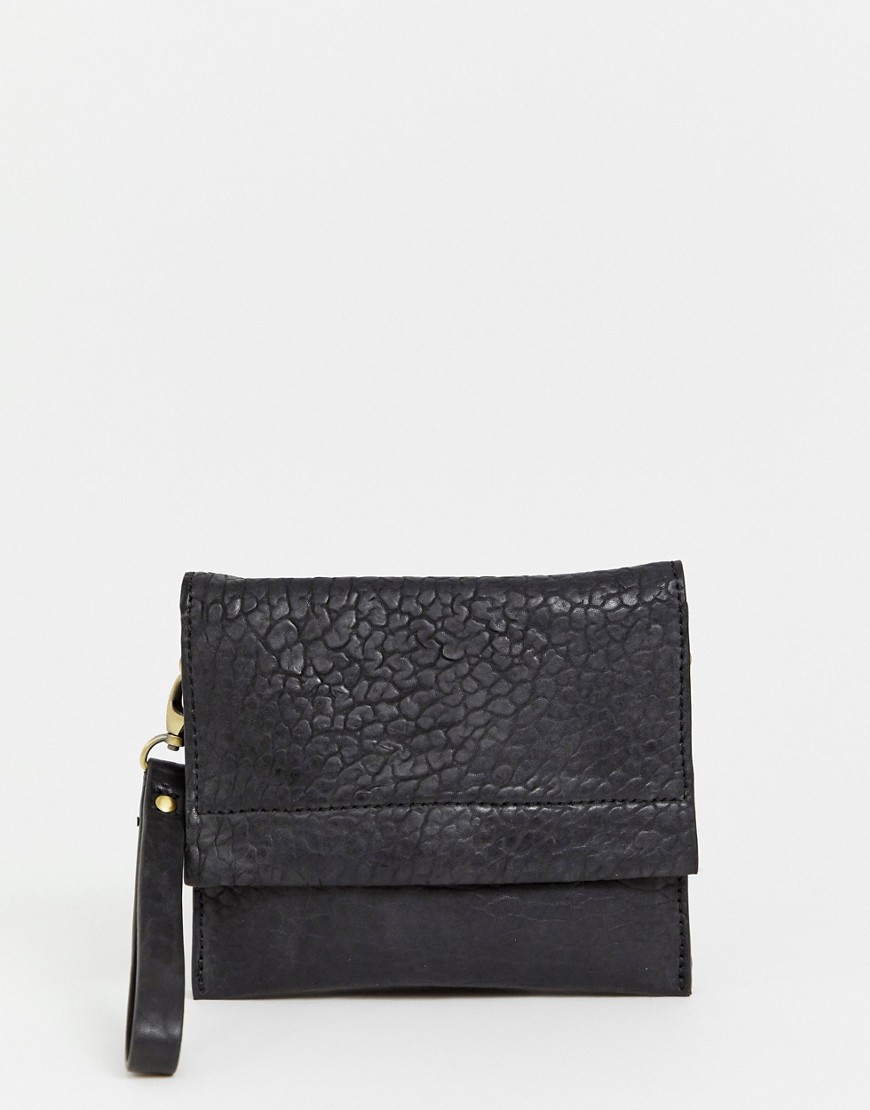 Urbancode small leather cross body bag with flapover