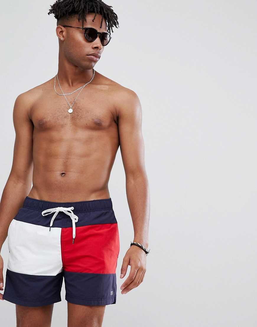 Tommy Hilfiger swimshorts with large flag icon in navy/red - Navy blazer/red