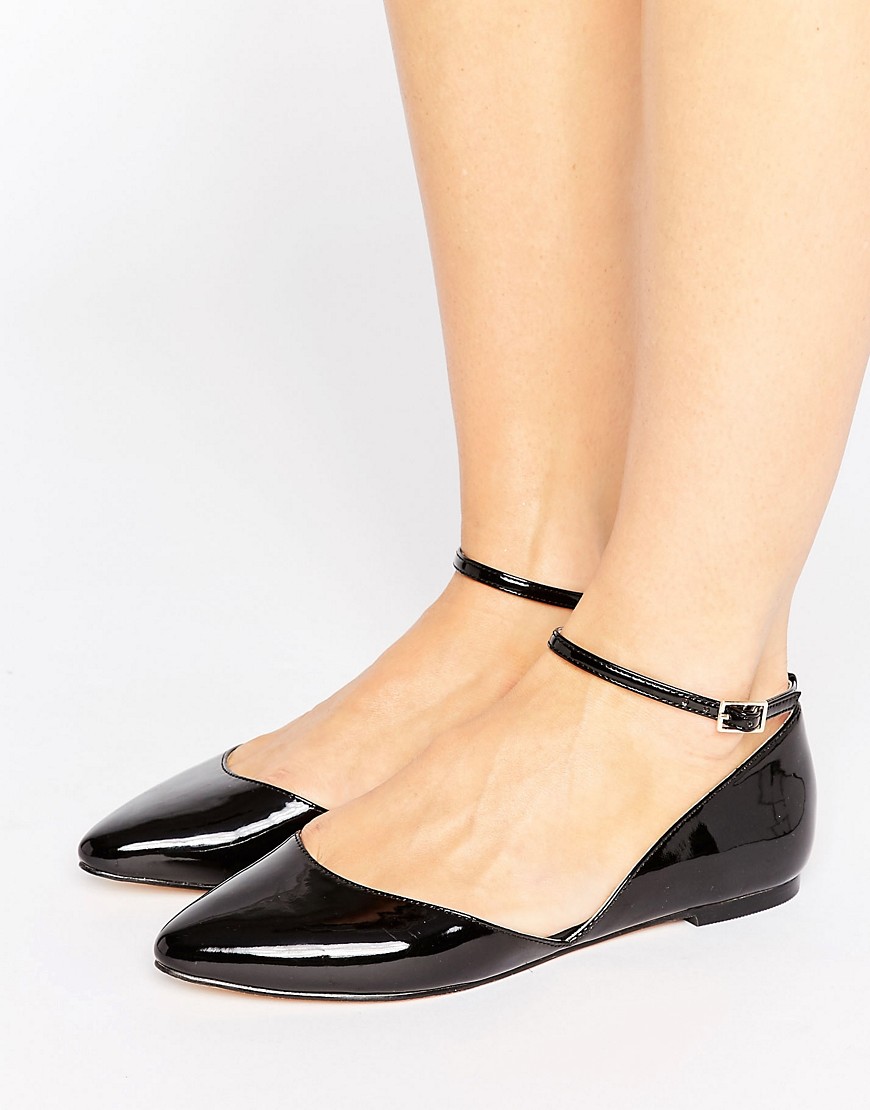 Faith Ali Asymmetric Pointed Flat Shoes - Black