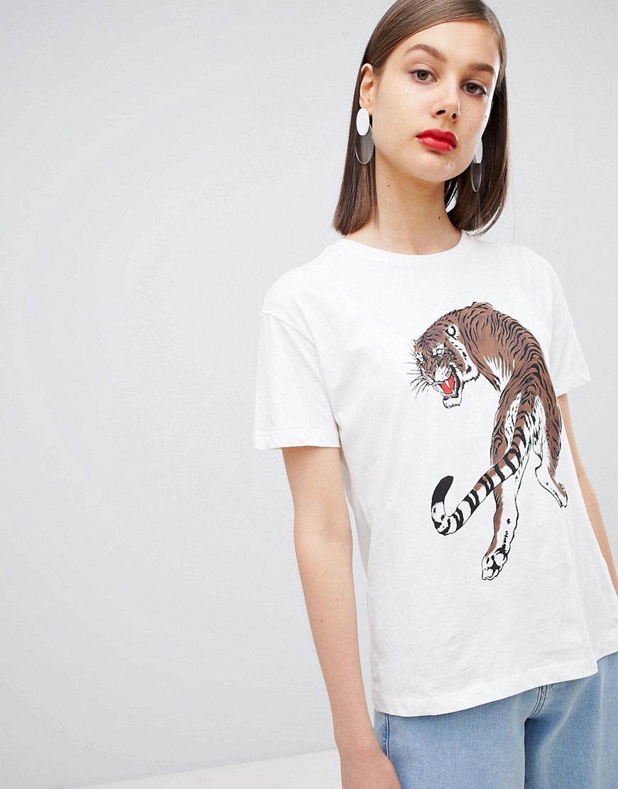 Moss Copenhagen relaxed t-shirt with tiger front graphic - Vanilla ice tiger