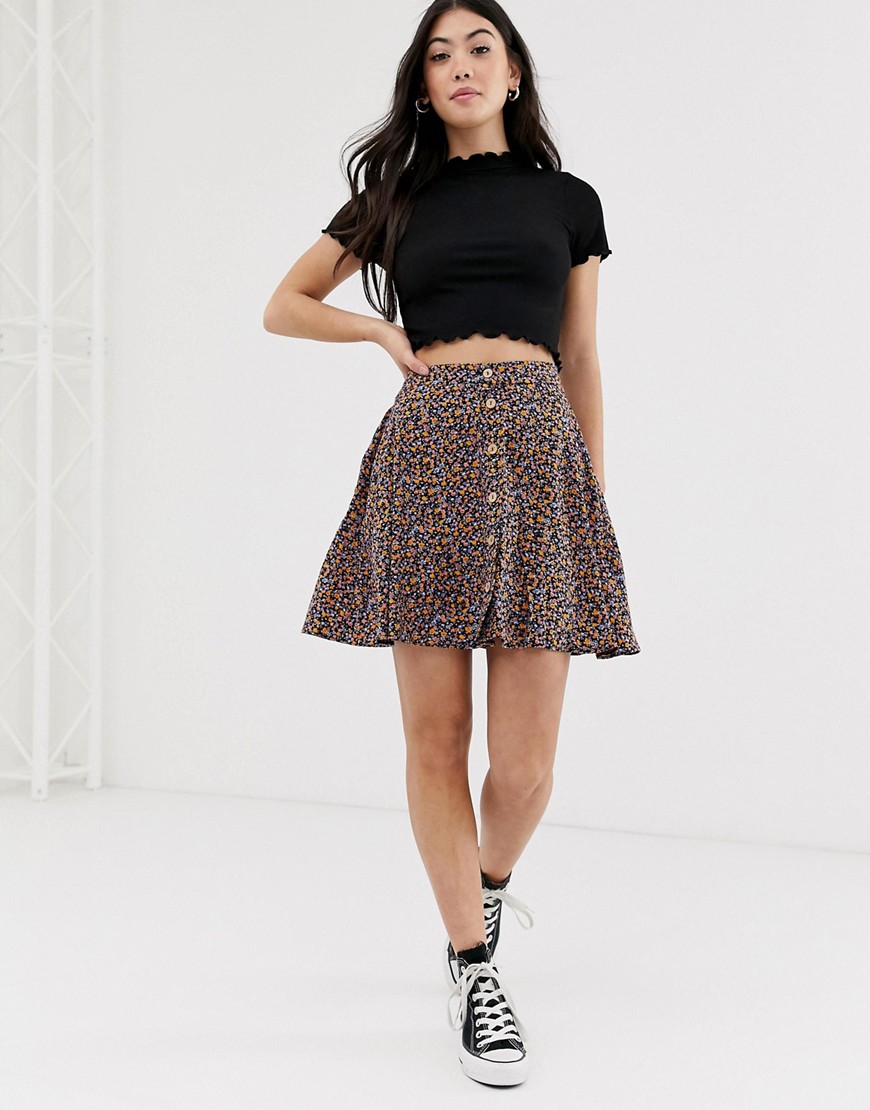 New Look Petite ditsy skirt in floral