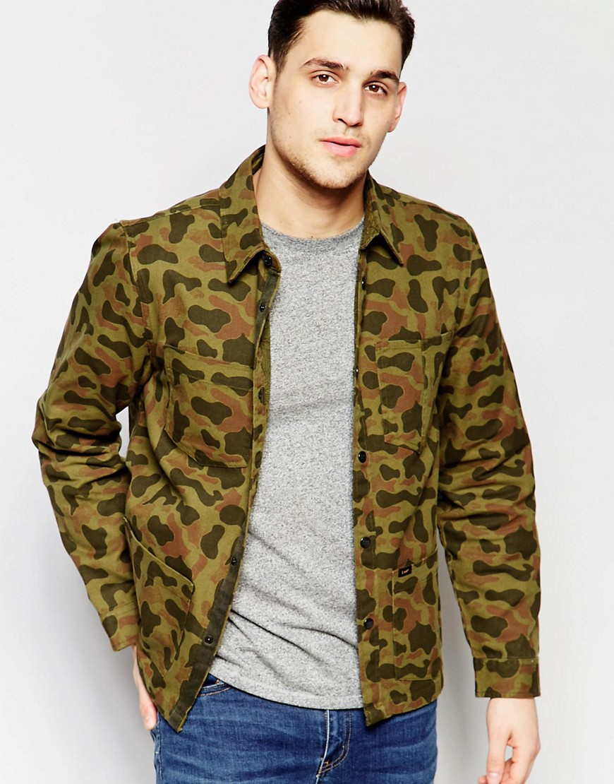 Lee Overshirt Jacket All Over Camo Print in Green - Dark army green