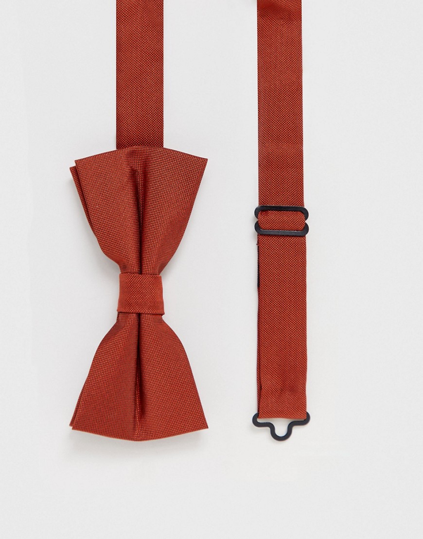 Twisted Tailor bow tie in rust