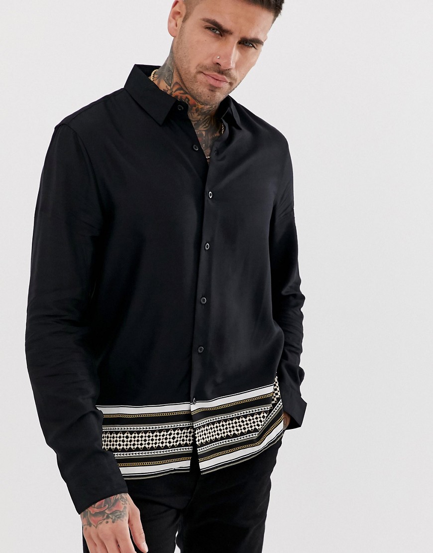 New Look regular fit shirt with baroque border print in black