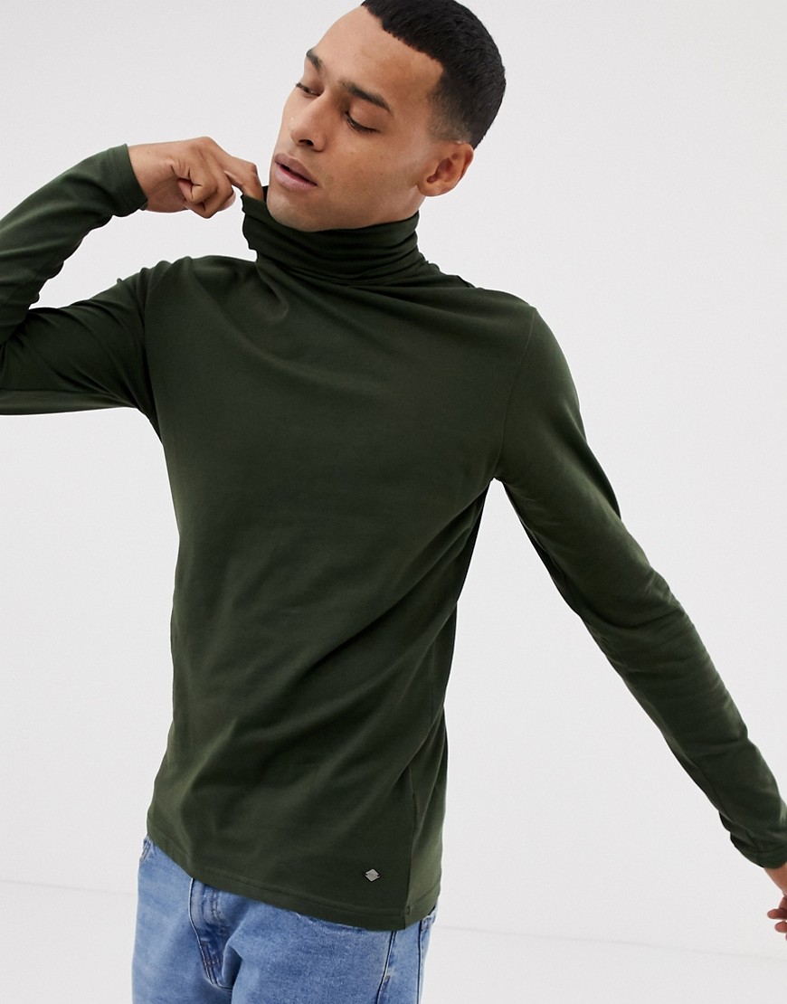 Solid long sleeve turtle neck in khaki