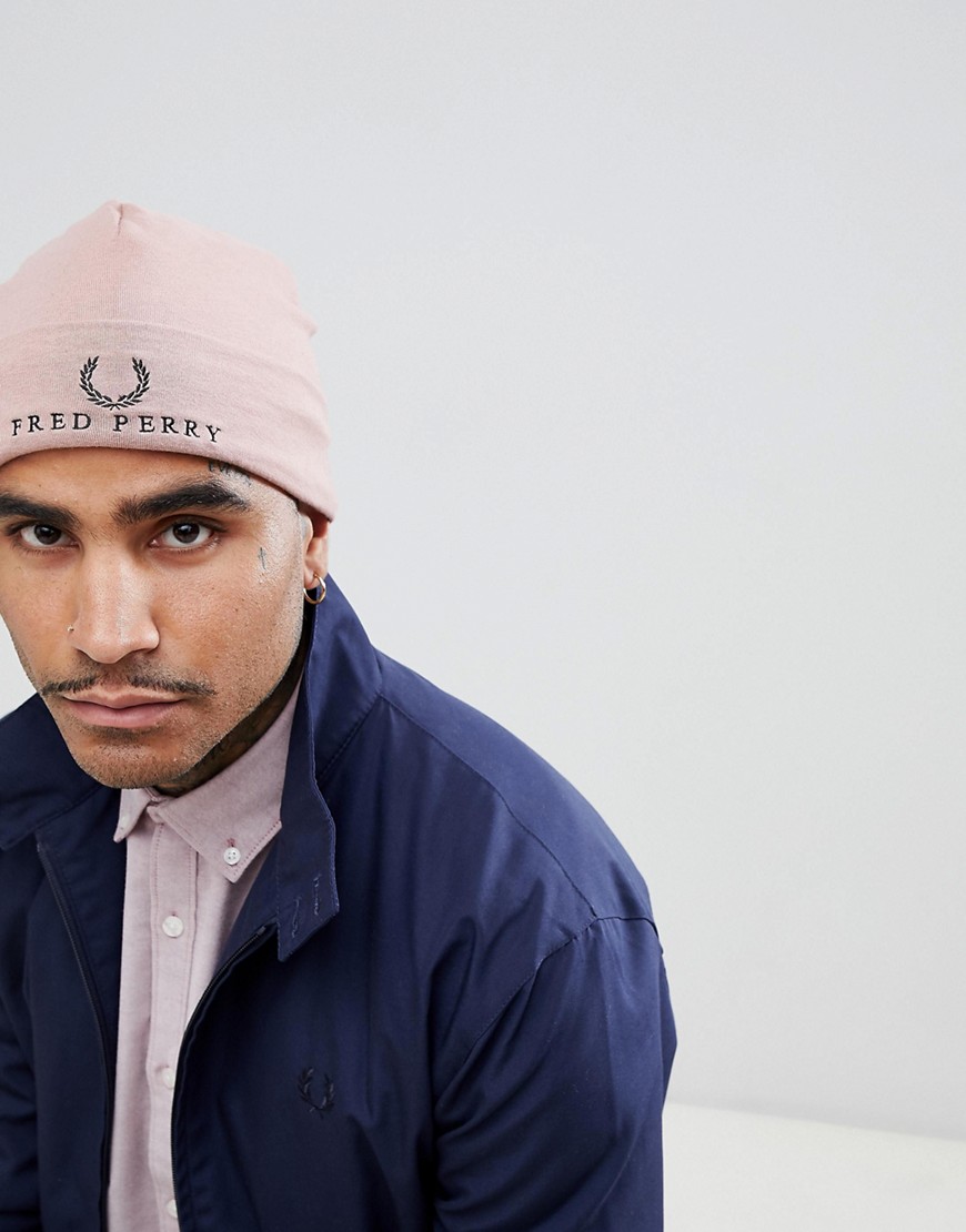 Fred Perry jersey logo beanie hat in pink