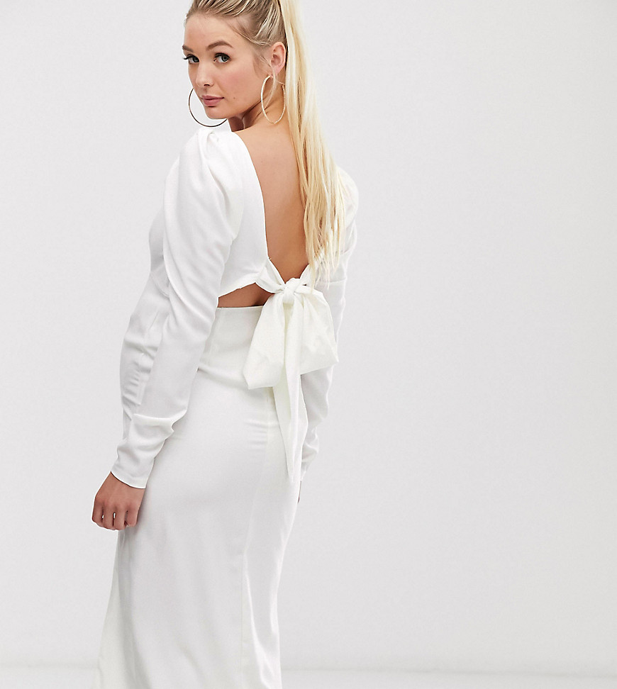 Queen Bee Maternity Long Sleeve Midi Dress With Open Back In White
