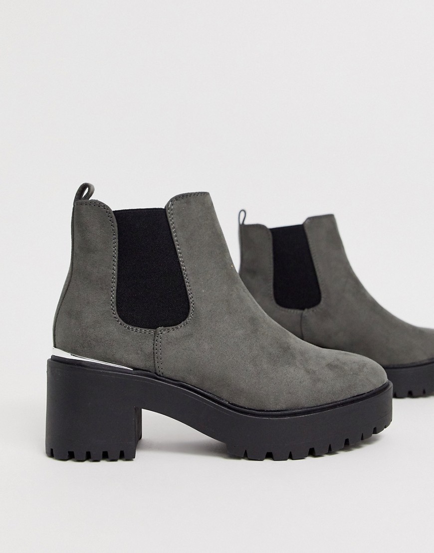 New Look metal detail chunky heeled boots in mid grey