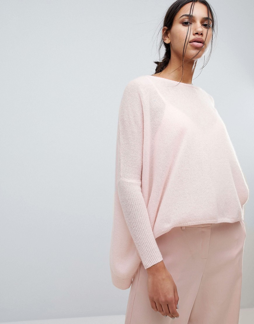 Subtle Luxury Loose and Easy Cashmere Jumper - Apricot