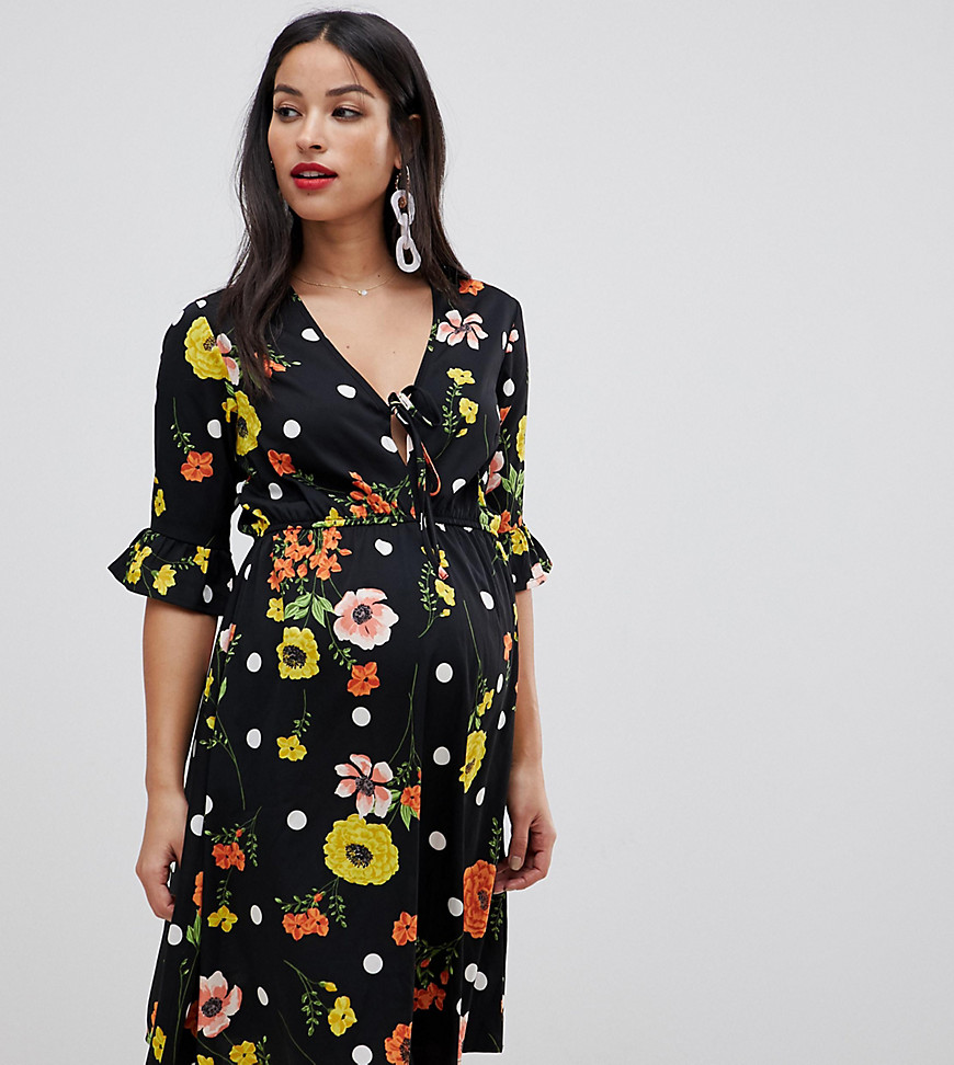 New Look Maternity wrap dress in floral and spot - Black pattern