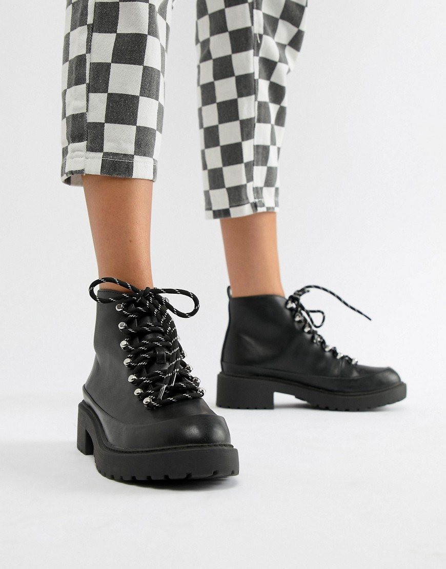 Qupid Hiker Chunky Ankle Boots