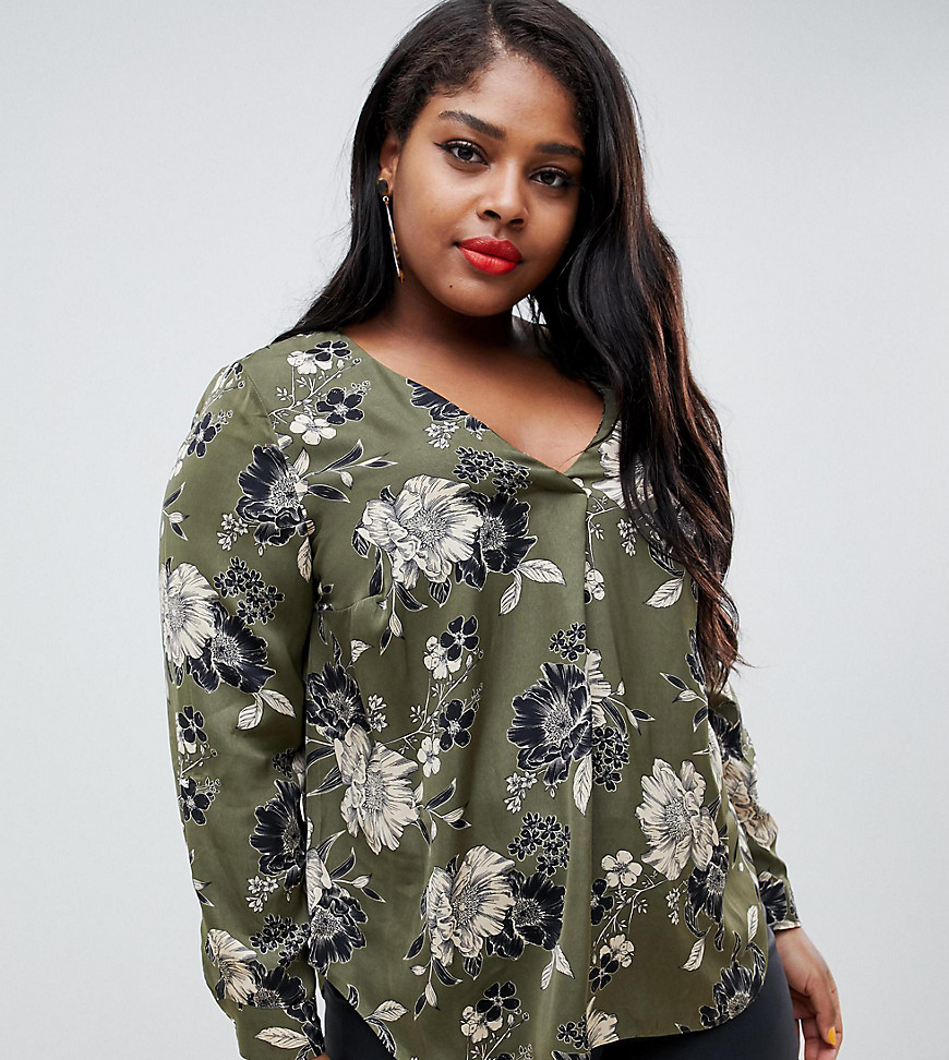 New Look Curve satin shirt in green floral