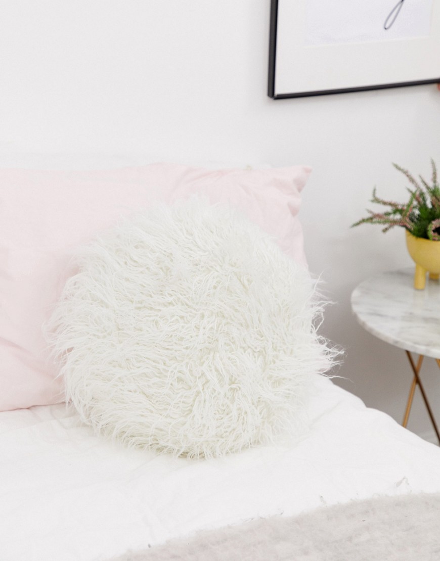 Chickidee faux fur round cushion
