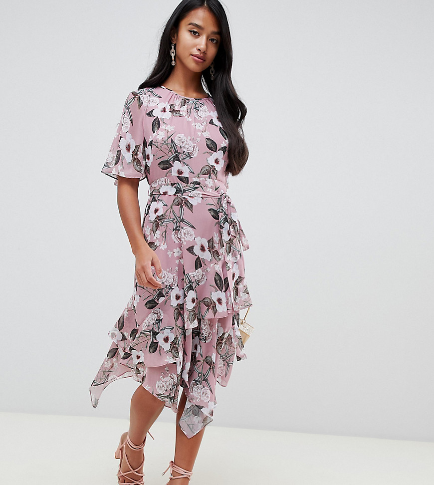 Forever New Petite floral printed tea dress in floral print