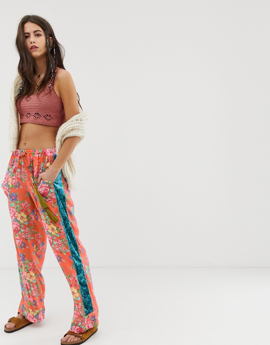 Aratta relaxed trousers with contrast velvet side stripe in floral